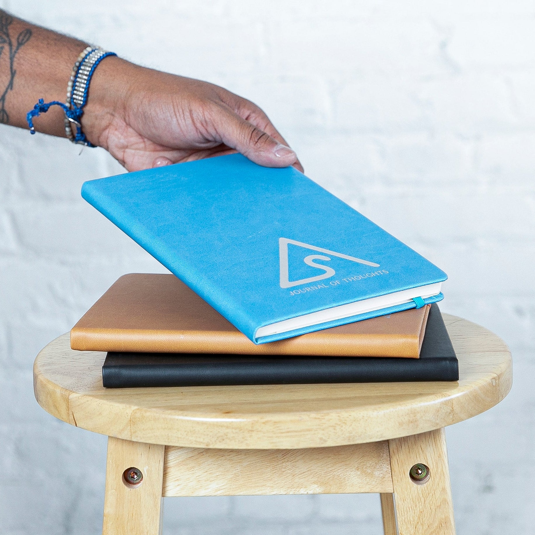 Journal of Thoughts notebook - ANGLES SPACE
